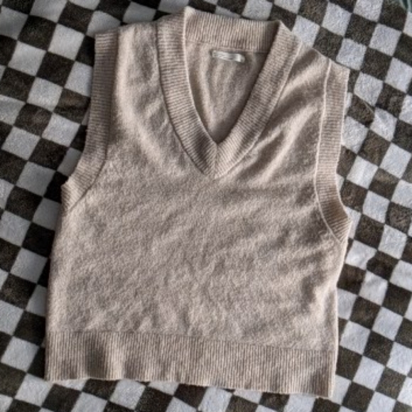 Oak + Fort Sweater Vest - Picture 2 of 3